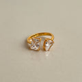 Sortija Elegante con Piedra Clara en Stainless Steel